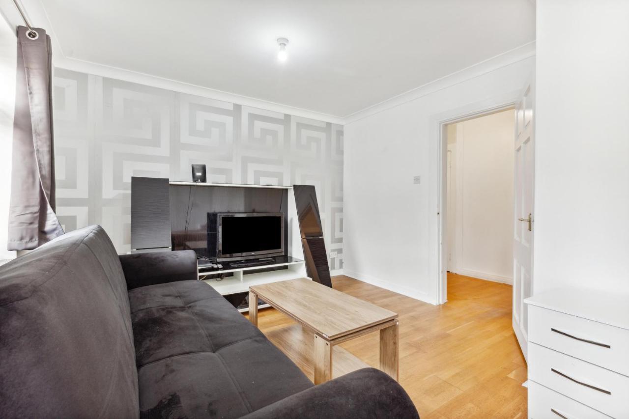 Cozy Stay Apartment Londra Esterno foto